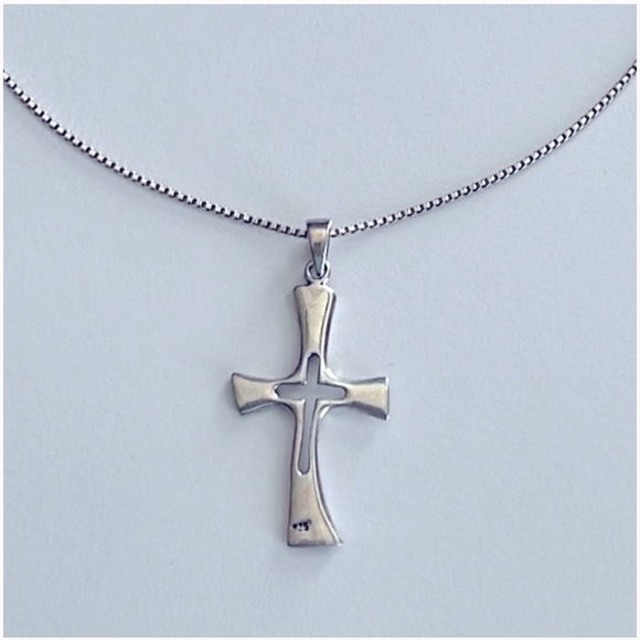 925 Sterling Silver Necklace w Cross Pendant - Picture 1 of 7